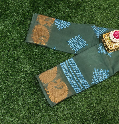 Bottle Green Sungudi Cotton Saree with Blue Kolam Motifs & Peacock Zari Border
