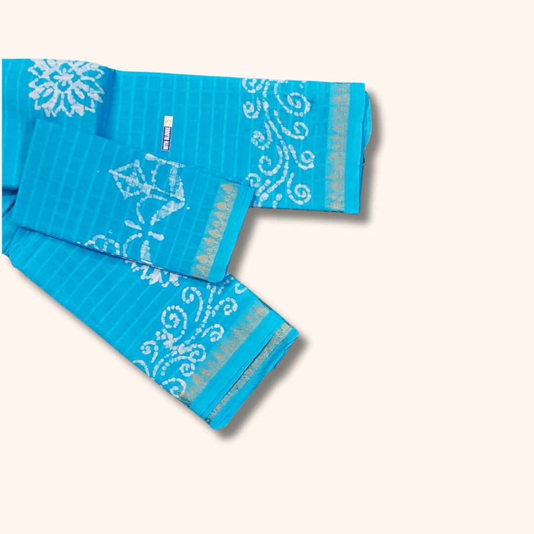 Sky Blue Sungudi Cotton Saree with White Batik Floral Design & Matching Blouse Piece