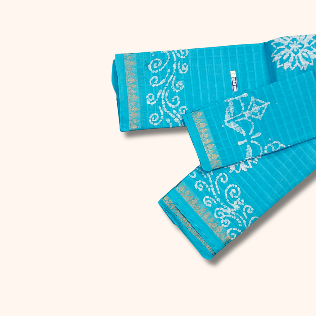 Sky Blue Sungudi Cotton Saree with White Batik Floral Design & Matching Blouse Piece
